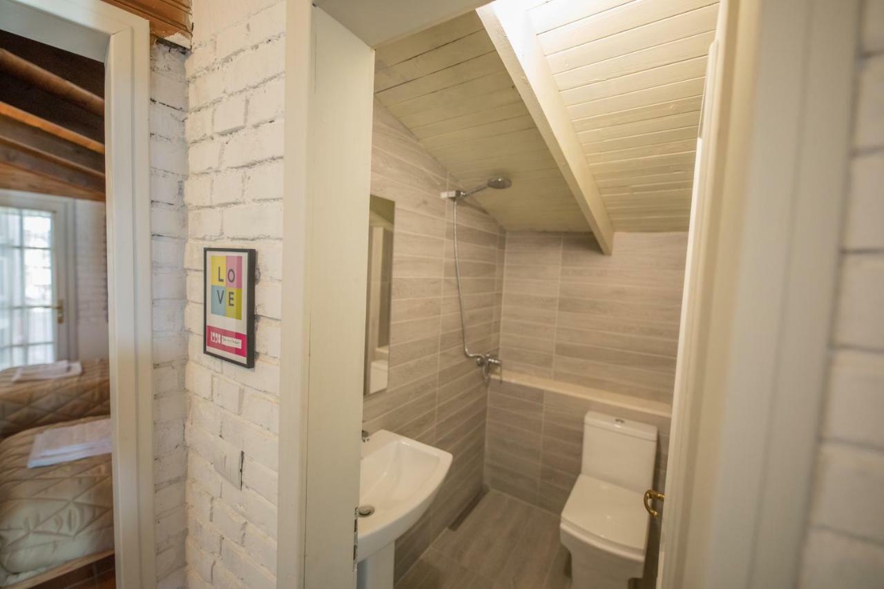 Hostel Mosaic Tirana